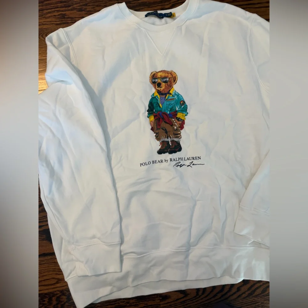 Ralph Lauren White Sweatshirt with Polo Bear - Picture 1 of 2